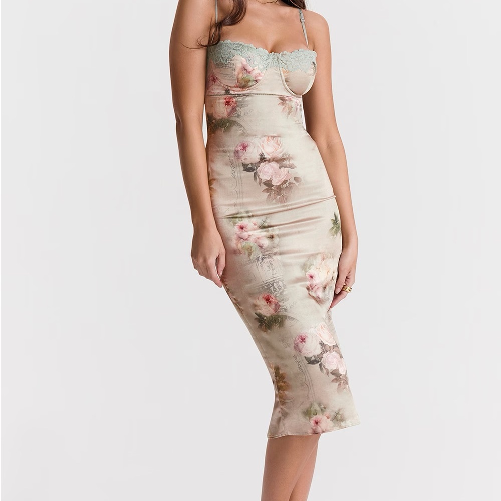 House of CB Venus Vintage Floral Midi Dress - Picture 2 of 7